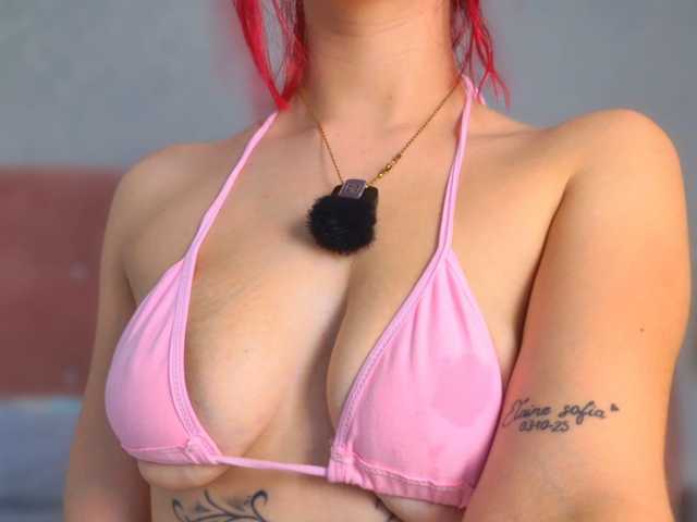 ElizabetthKitty live cam on BongaCams