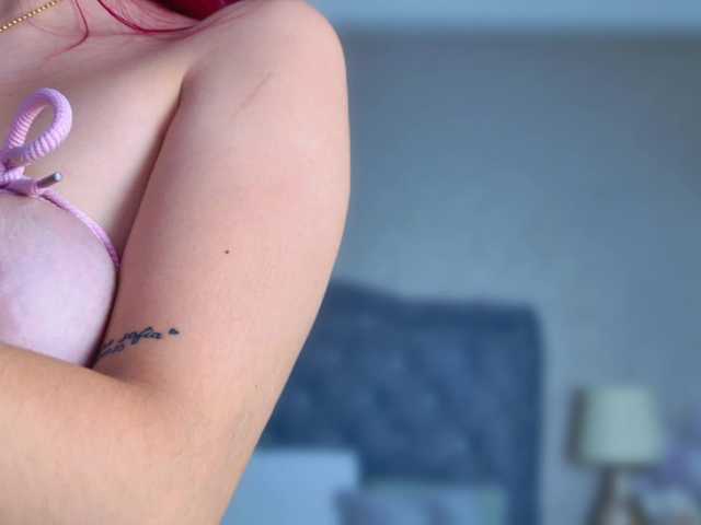 ElizabetthKitty live cam on BongaCams