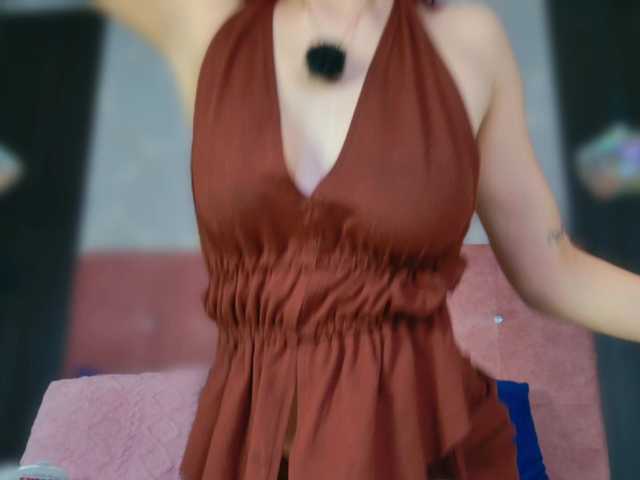 ElizabetthKitty live cam on BongaCams