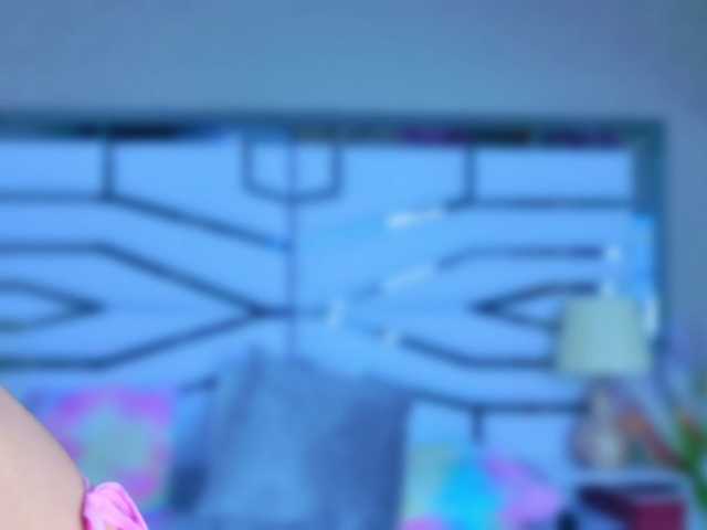 ElizabetthKitty live cam on BongaCams