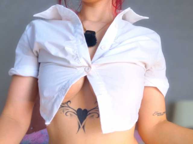 ElizabetthKitty live cam on BongaCams
