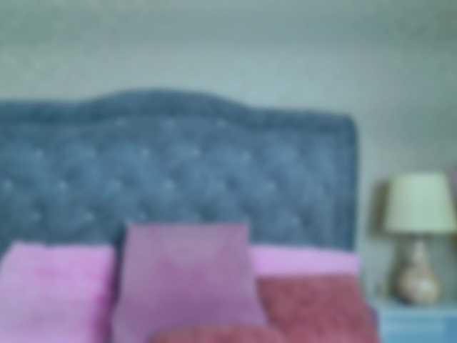 ElizabetthKitty live cam on BongaCams