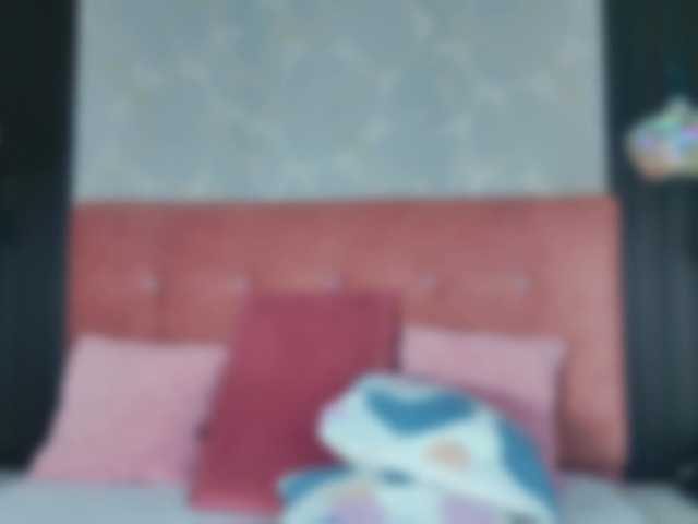 ElizabetthKitty live cam on BongaCams