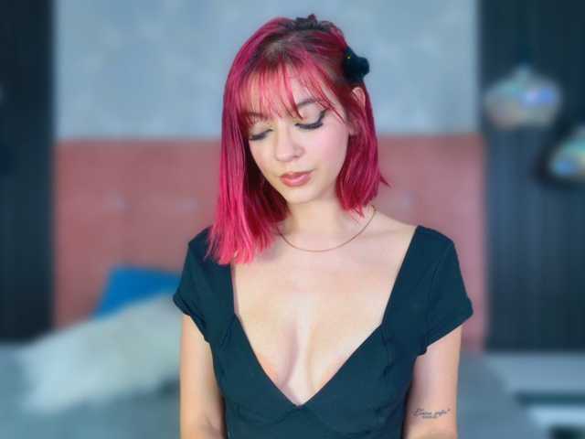 ElizabetthKitty live cam on BongaCams