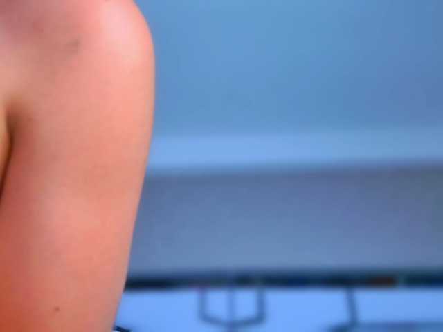 ElizabetthKitty live cam on BongaCams