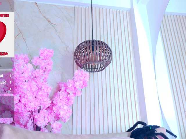 Kiim_ live cam preview