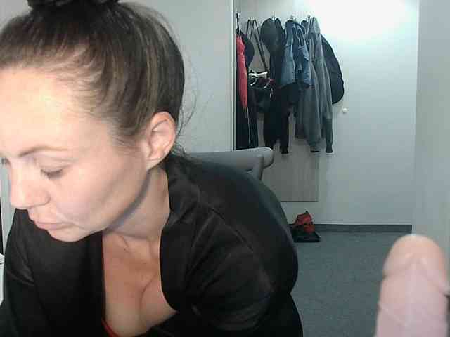 JanetJay webcam