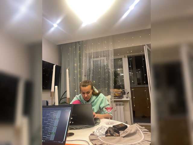 YuGoVi live cam on BongaCams