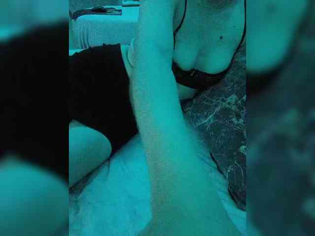 Annass-fox Sex Cam Show