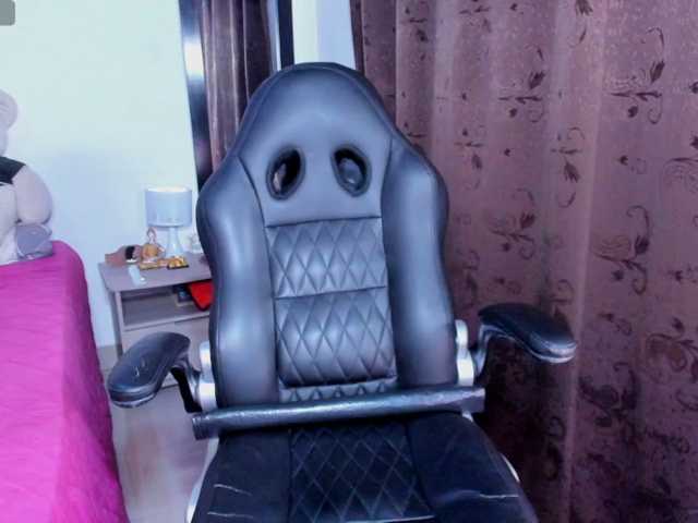 OtiliaSigrid live cam on BongaCams