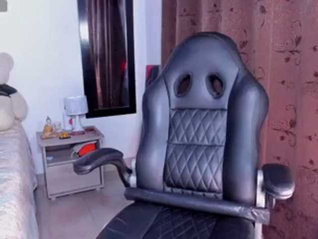 OtiliaSigrid live cam on BongaCams