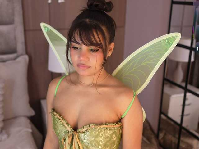 IvyEllis live cam on BongaCams
