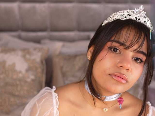 IvyEllis live cam on BongaCams