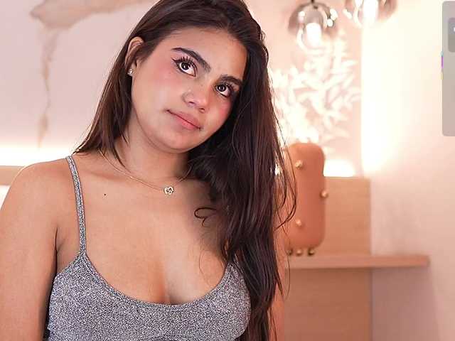 IvyEllis live cam on BongaCams