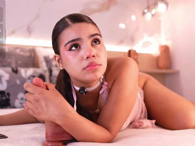 IvyEllis live cam on BongaCams