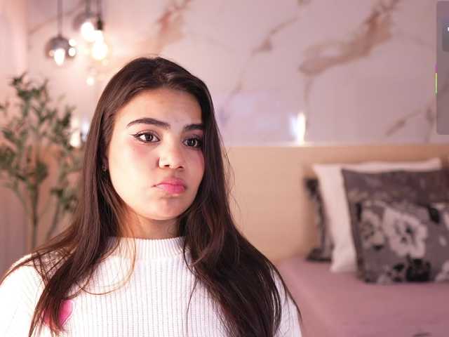 IvyEllis live cam on BongaCams