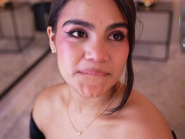 IvyEllis live cam on BongaCams