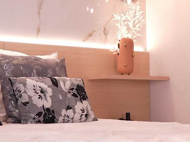 IvyEllis live cam on BongaCams