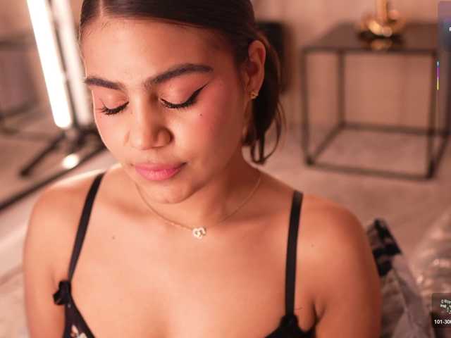 IvyEllis live cam on BongaCams