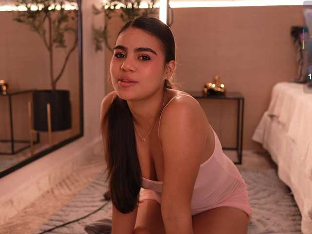 IvyEllis live cam preview