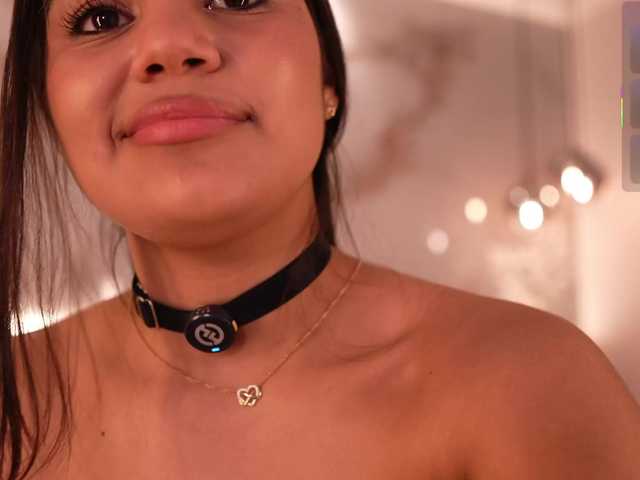 IvyEllis — live female cam
