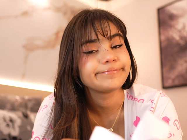 IvyEllis live cam on BongaCams