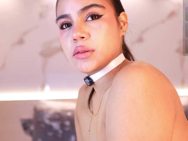 IvyEllis live webcam show