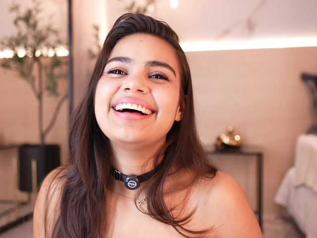 IvyEllis live cam on BongaCams