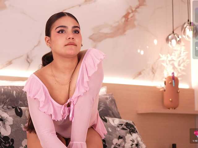 IvyEllis live cam on BongaCams