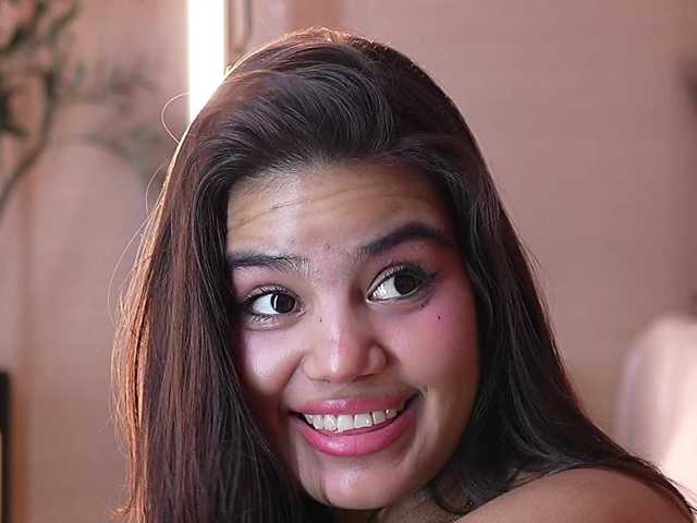 IvyEllis live cam on BongaCams
