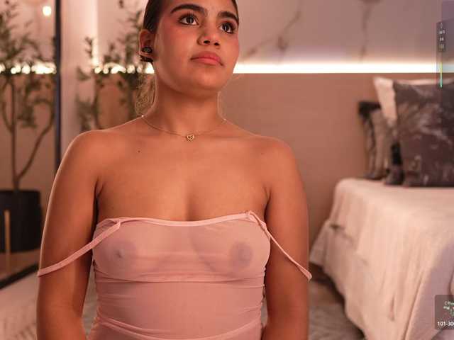 IvyEllis live cam on BongaCams