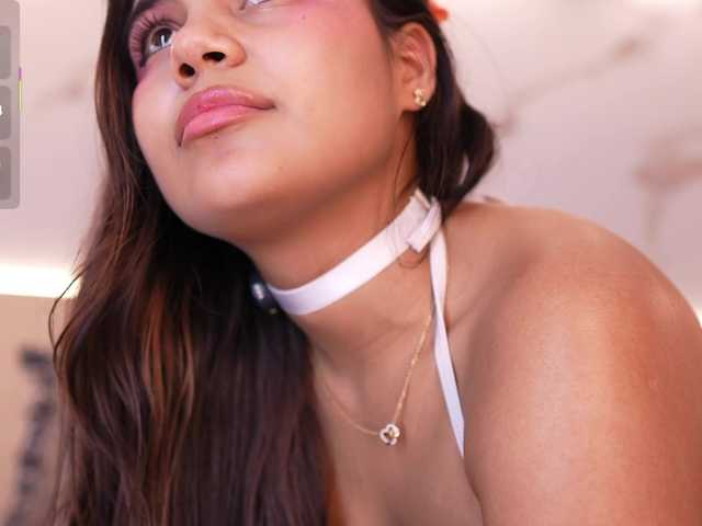 IvyEllis live cam on BongaCams