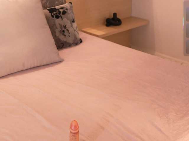 IvyEllis live cam on BongaCams