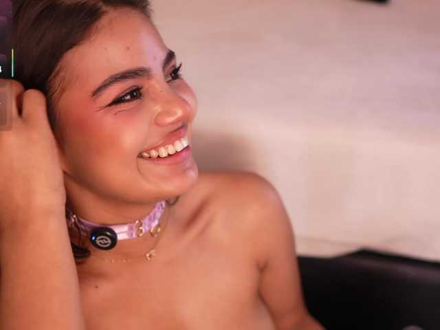 IvyEllis live cam on BongaCams