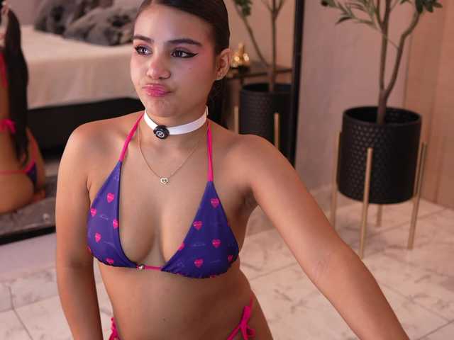 IvyEllis live webcam show