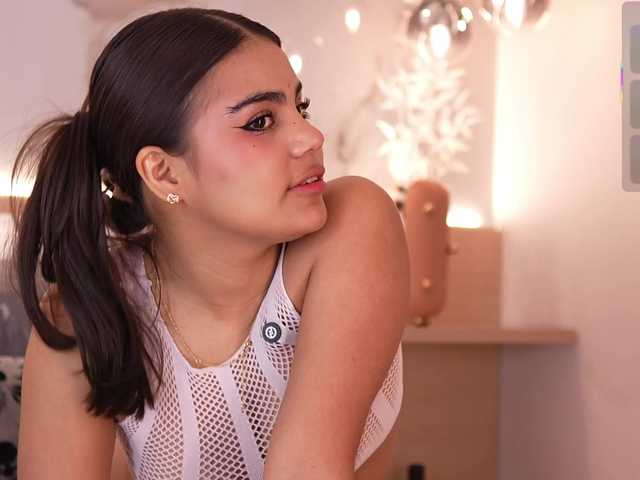 IvyEllis live cam on BongaCams