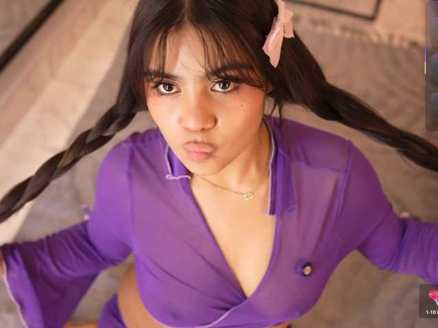 IvyEllis live cam on BongaCams