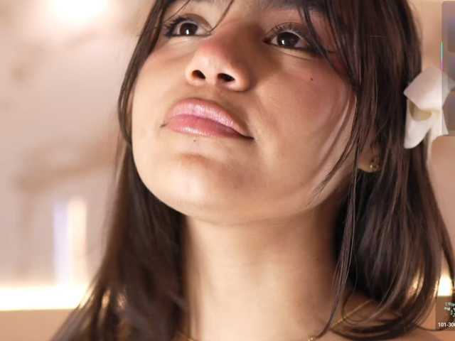 IvyEllis live cam on BongaCams