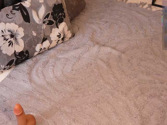 IvyEllis live cam preview