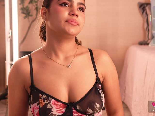 IvyEllis live cam on BongaCams