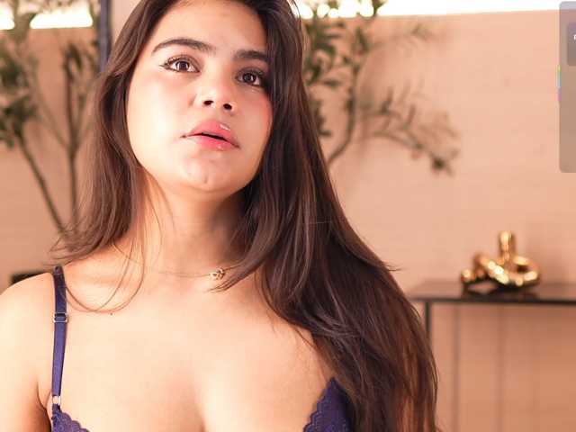 IvyEllis live cam on BongaCams