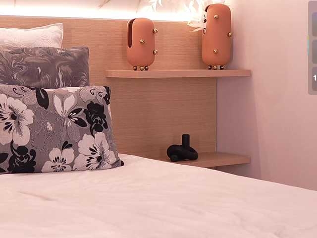 IvyEllis live cam on BongaCams