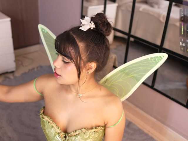 IvyEllis live cam preview