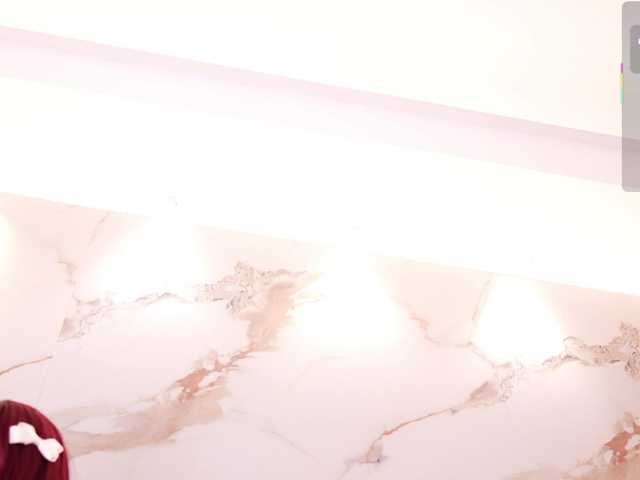 IvyEllis live cam preview