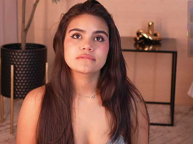 IvyEllis live cam on BongaCams