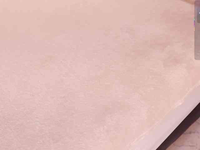 IvyEllis webcam