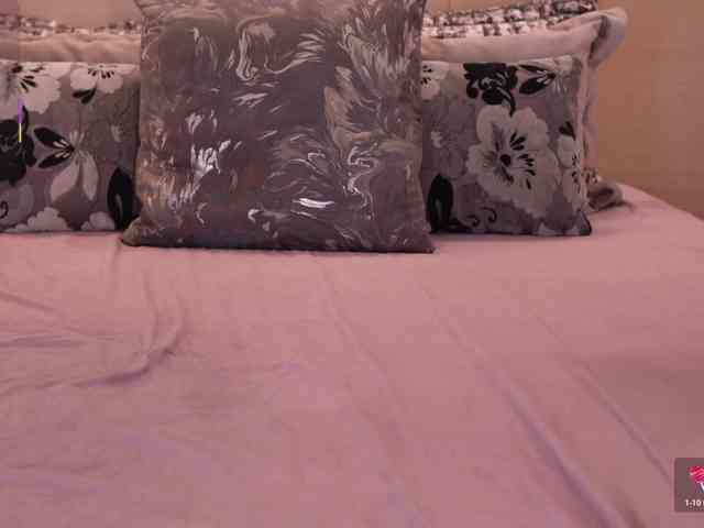 IvyEllis webcam