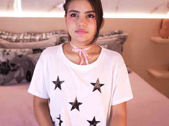 IvyEllis webcam