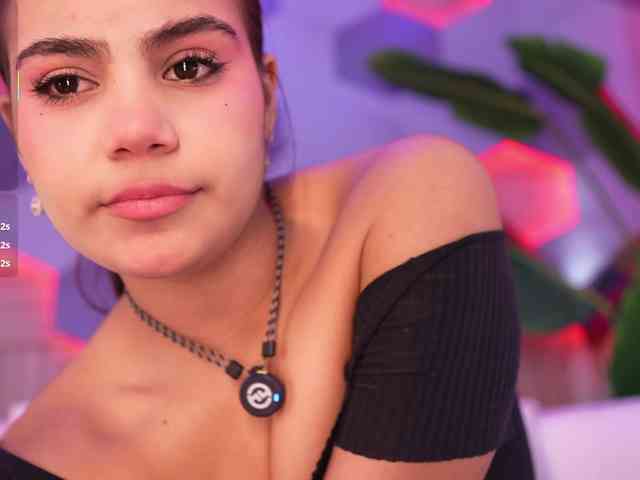 IvyEllis webcam