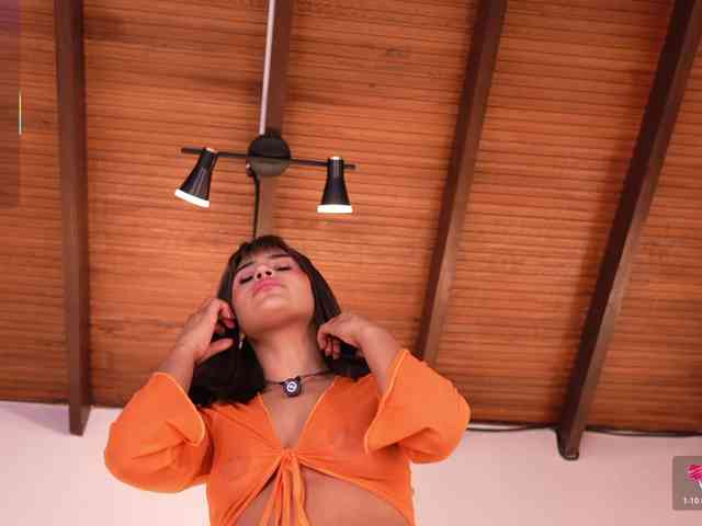 IvyEllis webcam